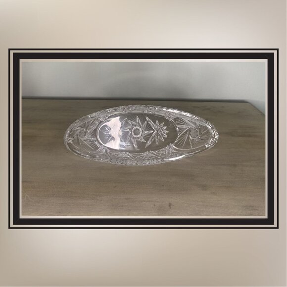 Vintage Pinwheel Crystal Cut Oval Boat Shaped Bowl - Picture 5 of 8